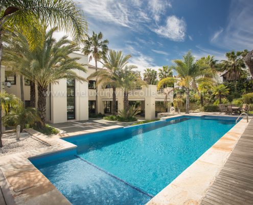 Villa Nuevo Banus Puerto Banus luxury villa