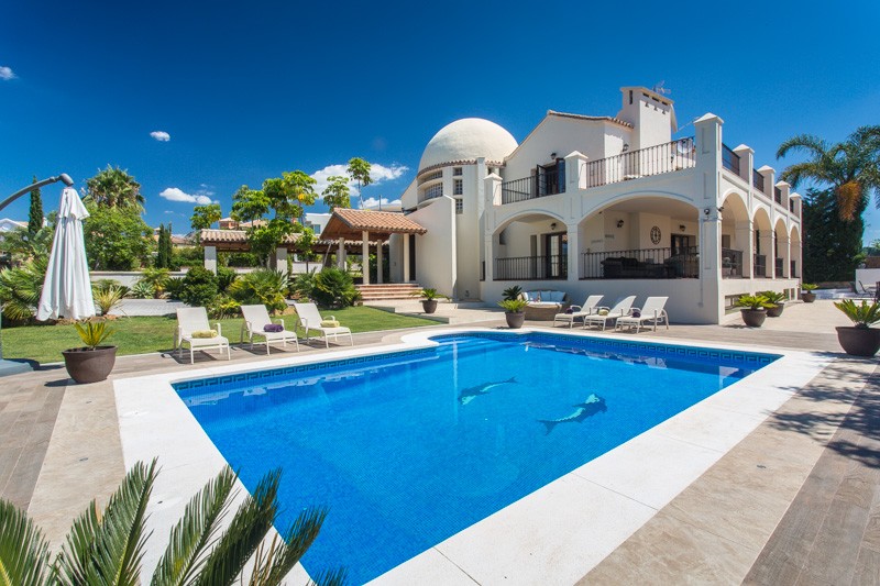 6-Bed Luxury Villa in Marbella to Rent  Luxury Villa 
