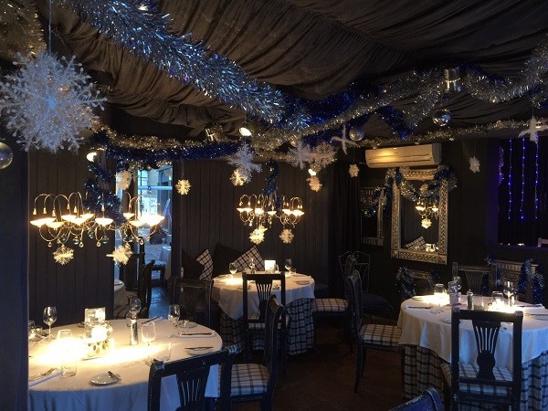 A Festively Decorated Sloanes Bistro