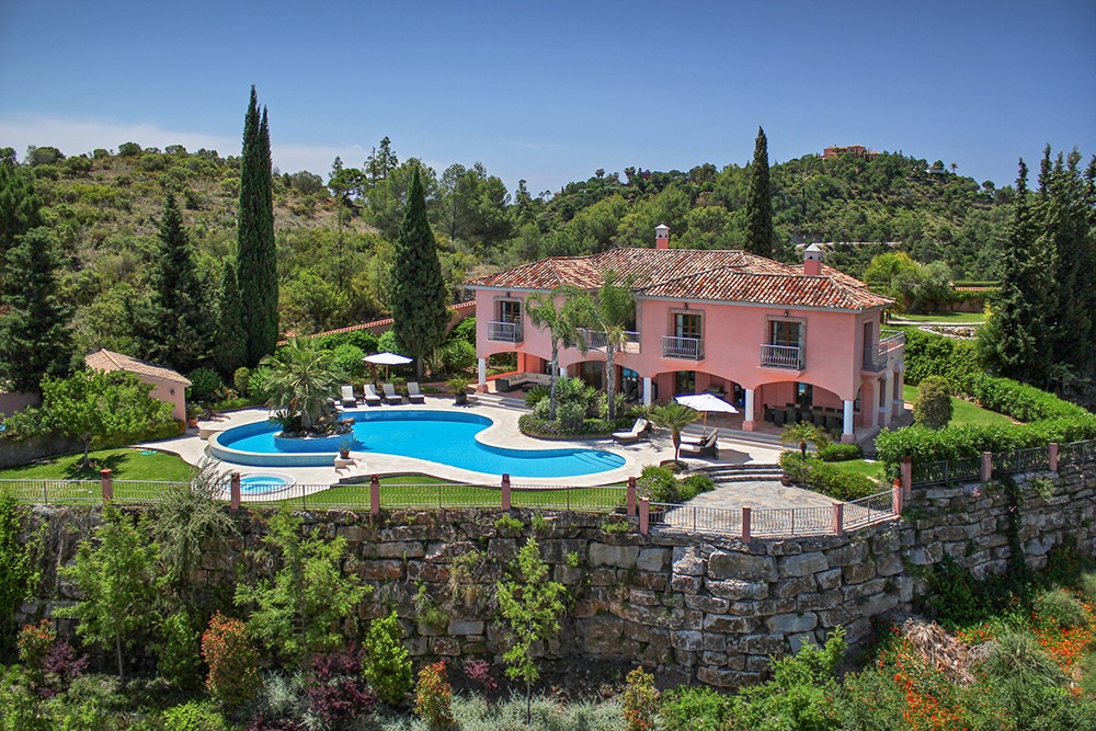 Luxury villa in Marbella with lagoon pool