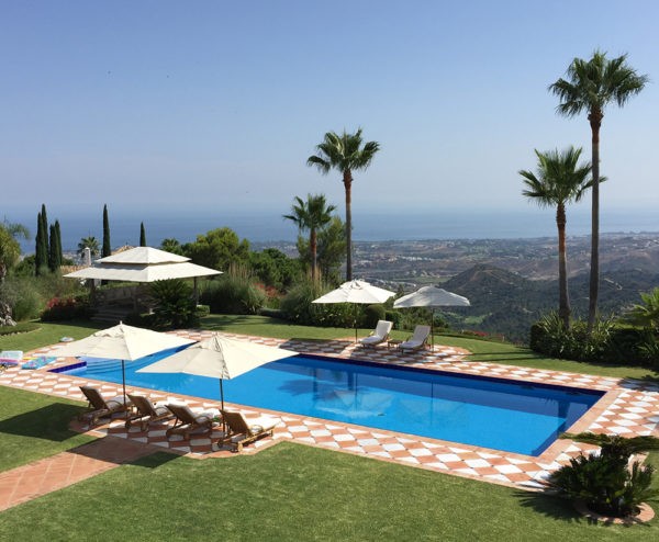 Villa with Pool and Views in Marbella