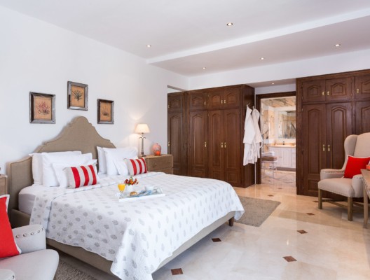 Villa Kenia Estepona luxury villa master bedroom Villa Kenia Estepona luxury villa master bedroom
