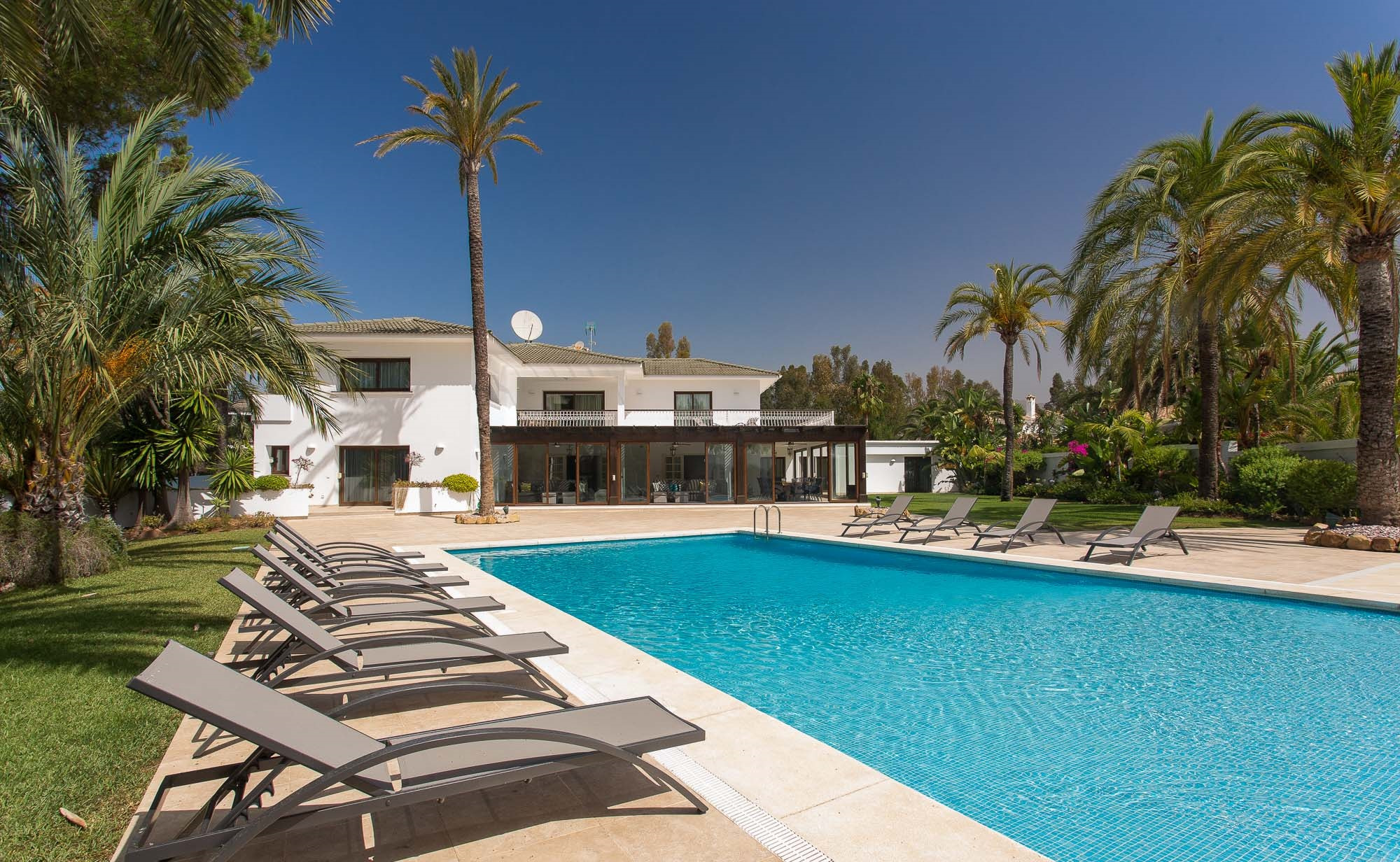 Villas with Heated Pools