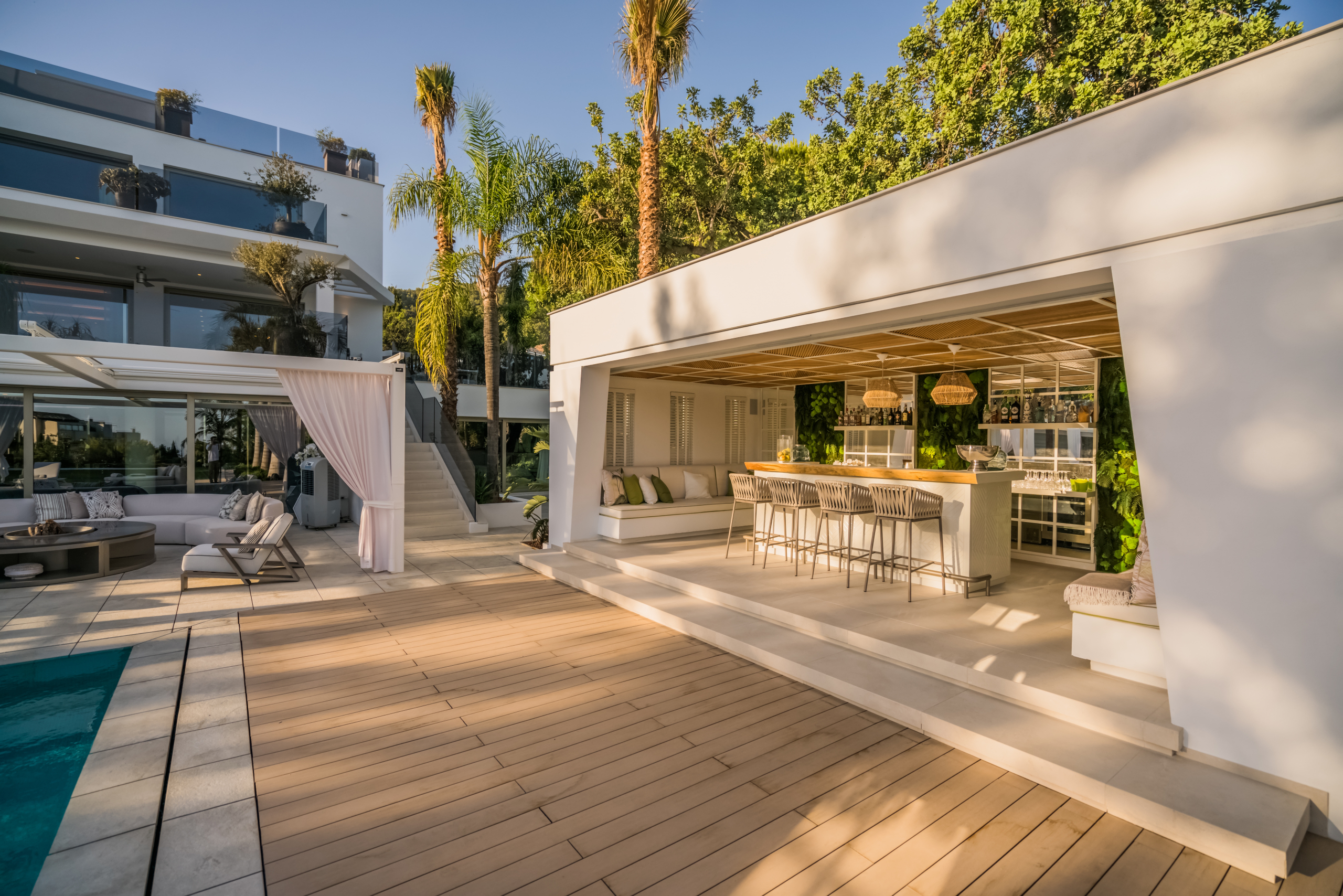 Villa Talaia Cocktail Bar, Outdoor Kitchen and Firepit