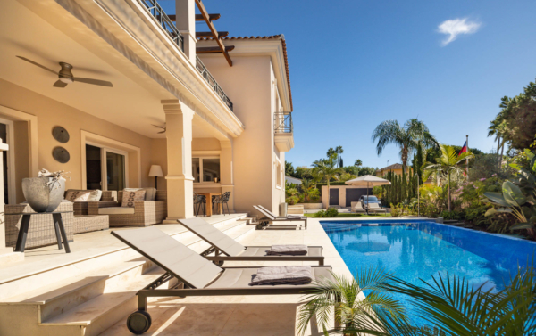 Luxury family villa by Marbella beach