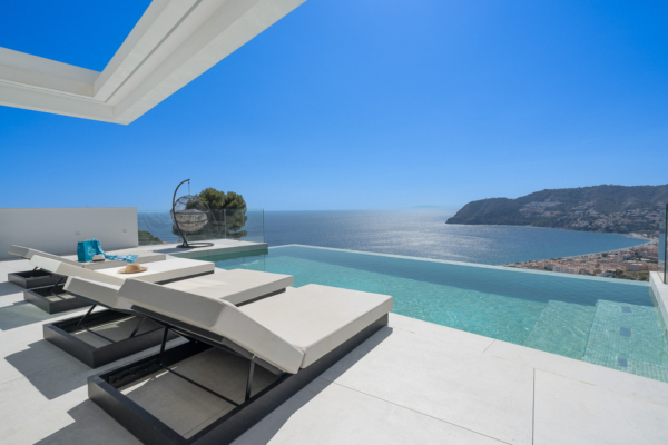 Villa Cielo Infinity Pool on the Costa Tropical