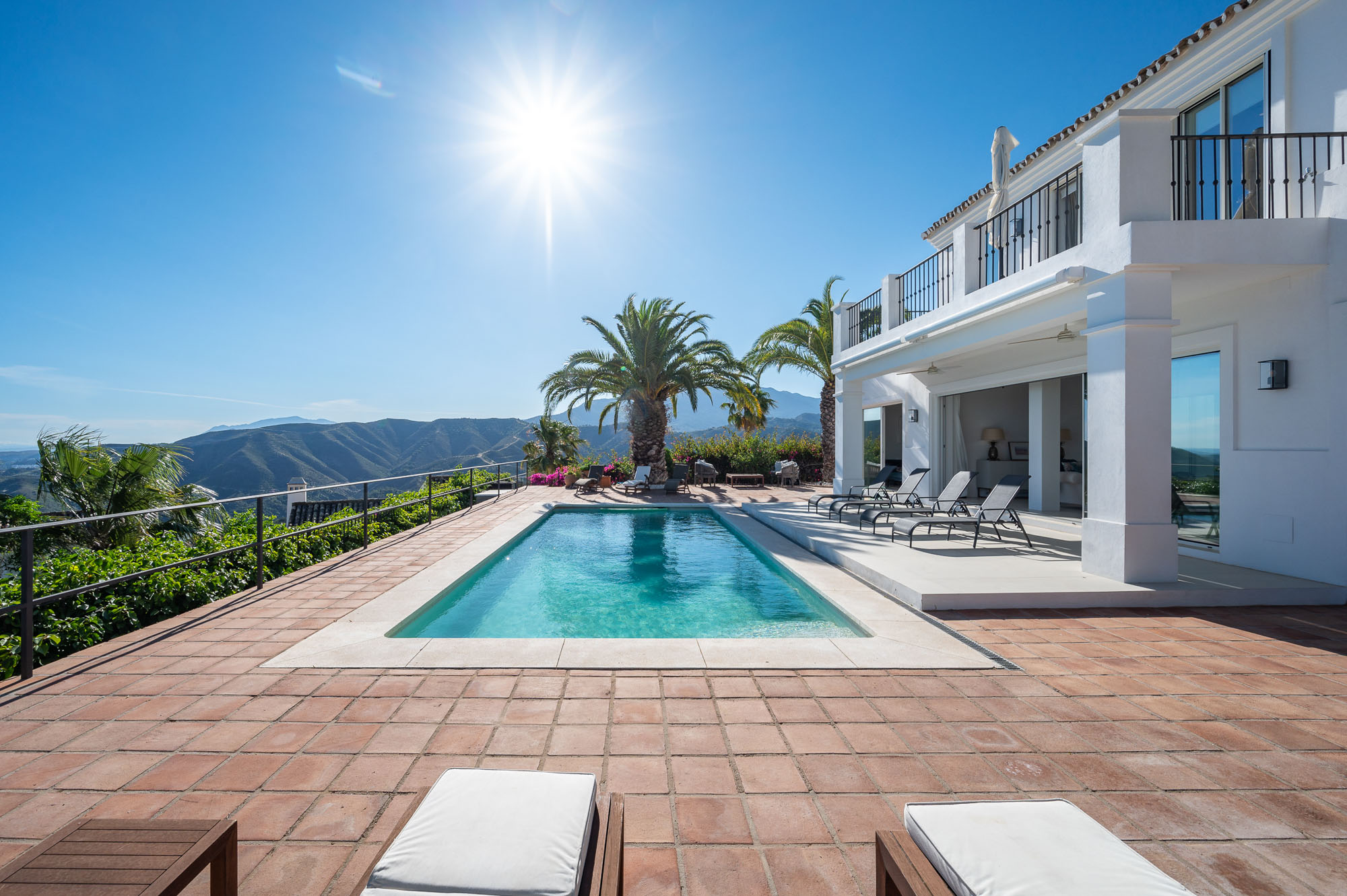 Modern luxury Spanish villas with sea view