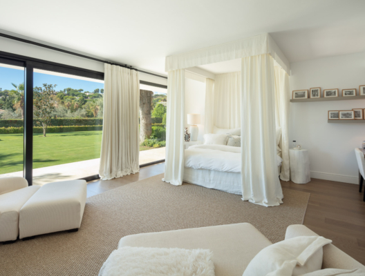 6 Villa Nesia Luxury Platinum Villa Bedroom 2