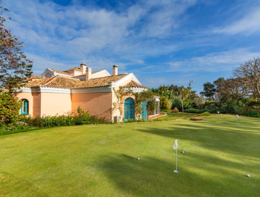9 Villa Atenea Luxury Golf Villa Sotogrande with Putting Green