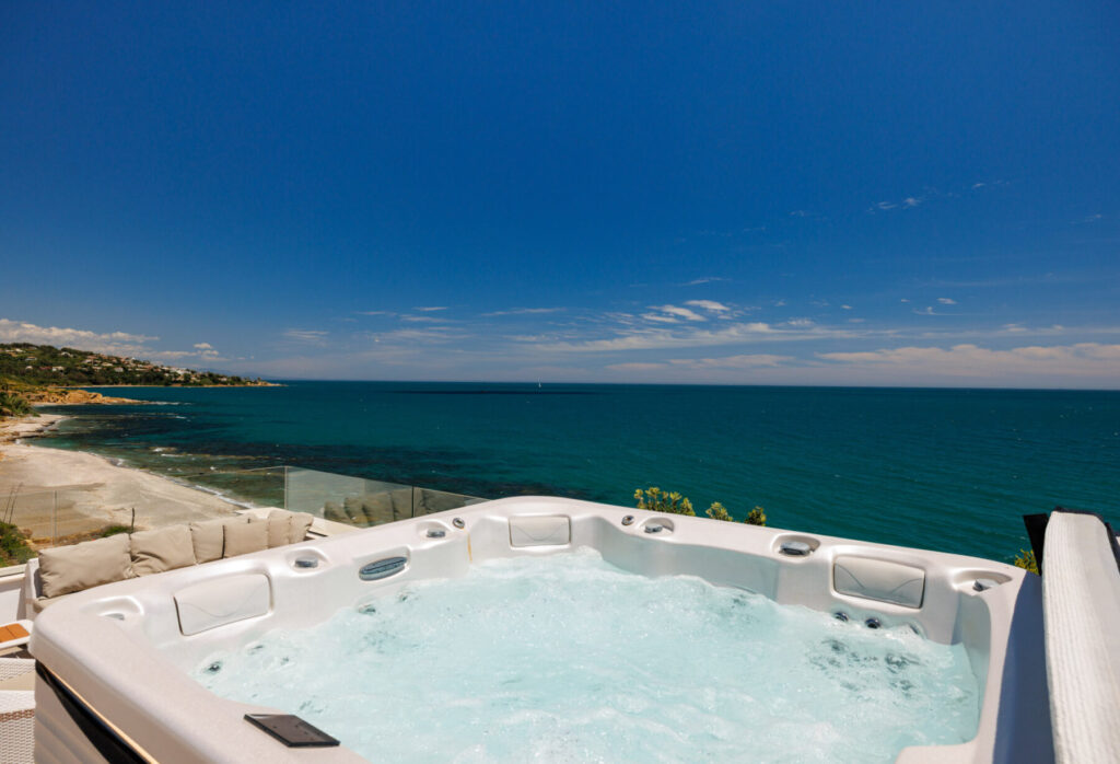 Sotogrande beach villa with rooftop Jacuzzi
