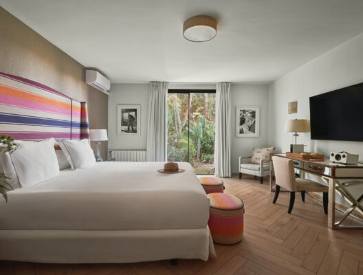 6 Villa Lorenea Luxury 7-Bed Villa Marbella Bedroom 6 With Garden Access