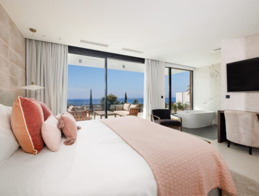 6 Villa Nuru 8-Bed Luxury Villa Estepona Bedroom 1